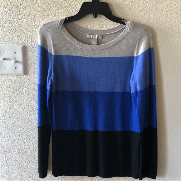 Banana Republic Sweater - Picture 1 of 3